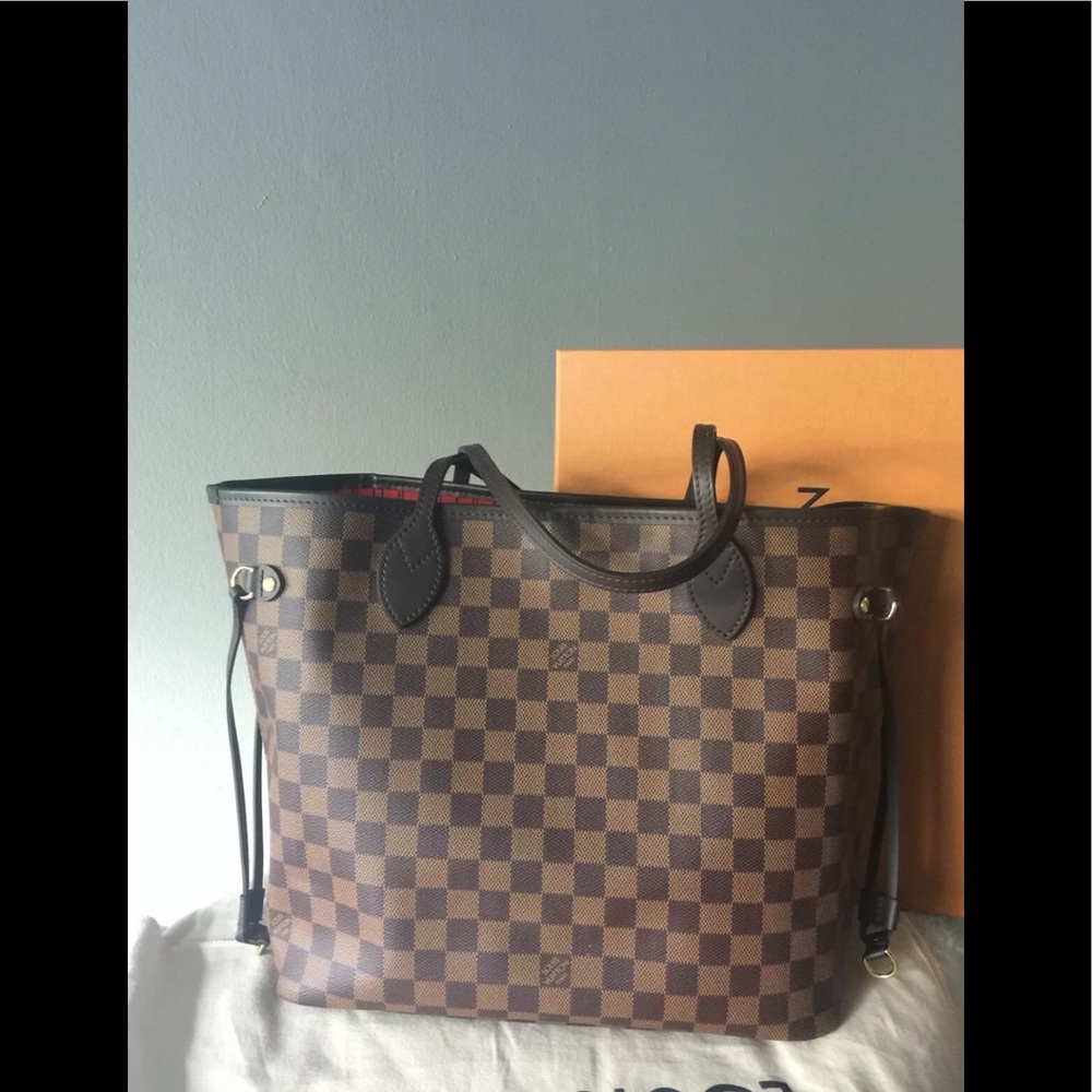 Louis Vuitton Neverfull MM - Picture 1 of 6